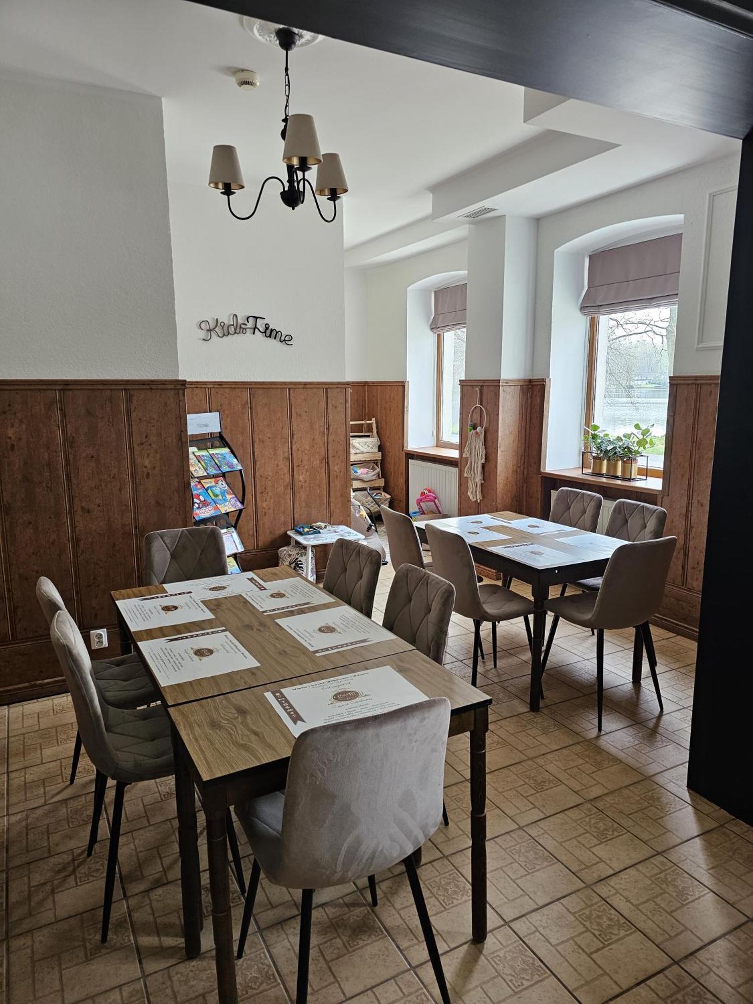 Zajazd Zamkowy - Schloßgasthof Krąg Exterior foto