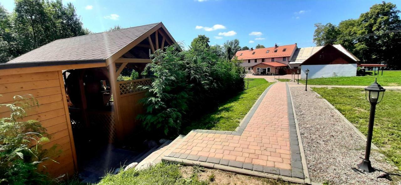 Zajazd Zamkowy - Schloßgasthof Krąg Exterior foto