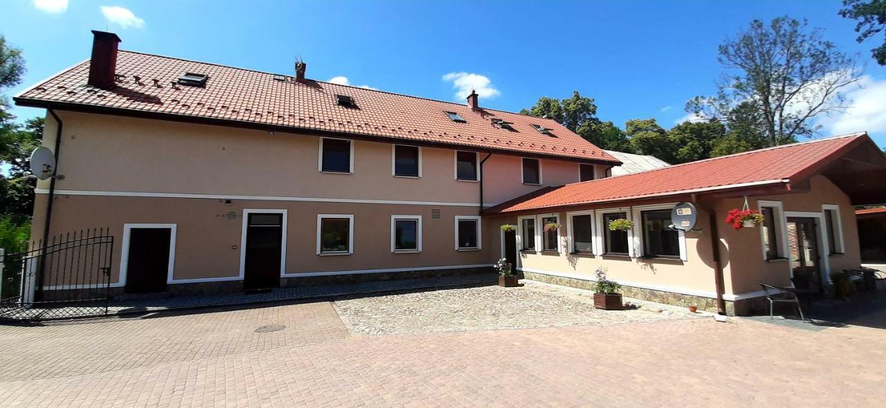 Zajazd Zamkowy - Schloßgasthof Krąg Exterior foto